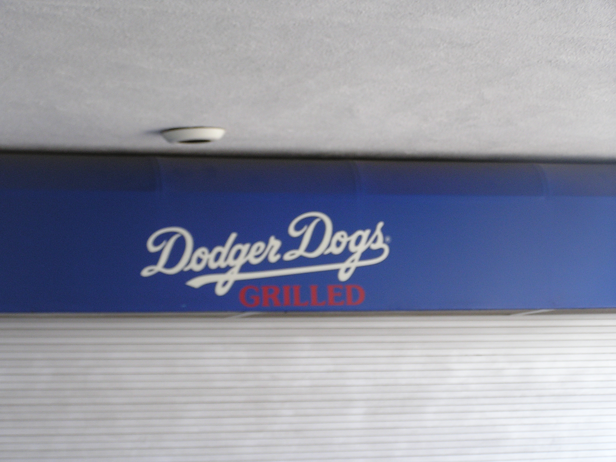 What to eat during the game - Dodger Stadium